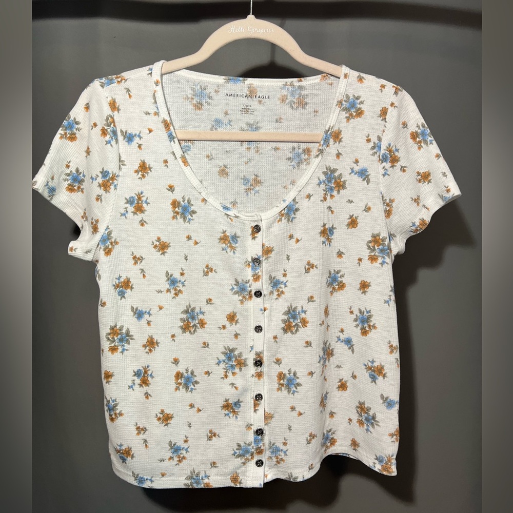 American Eagle Floral Waffle Button Down Crop Top (never worn)